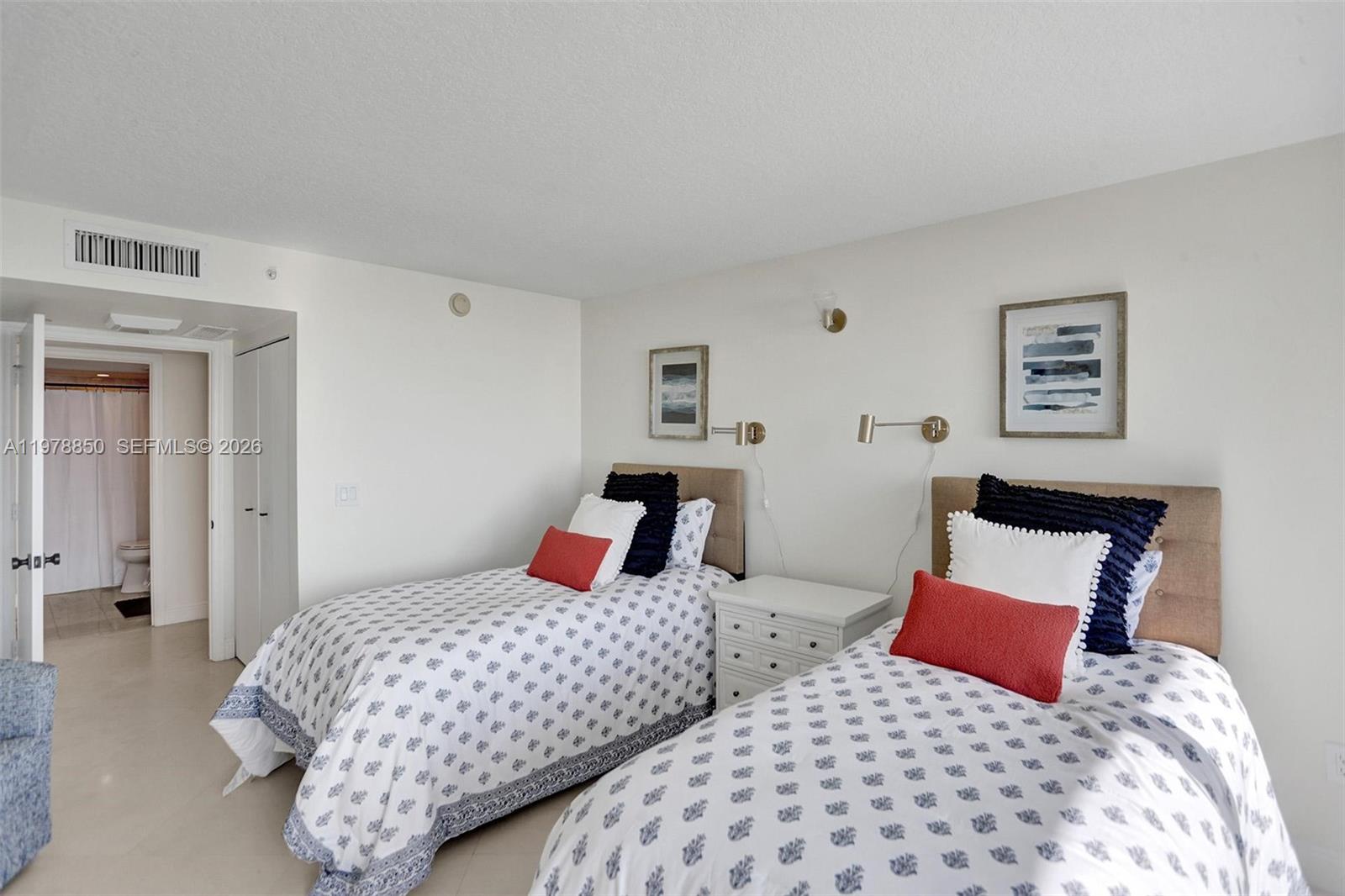 6917 Collins Avenue 915 Property Photo 15