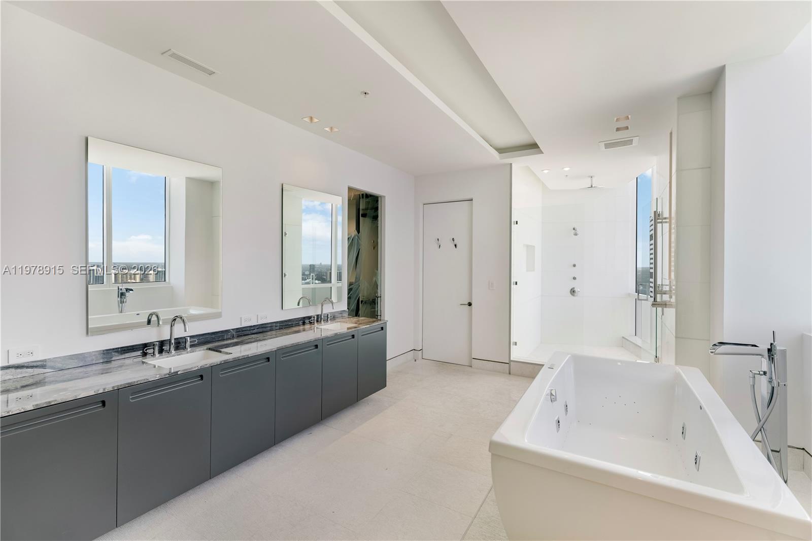 18201 E Collins Avenue Ts1 Property Photo 37