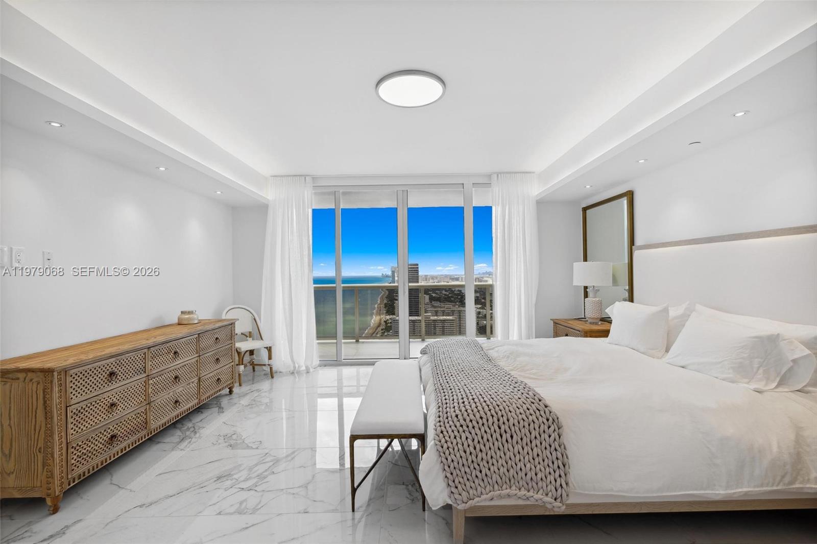 1830 S Ocean Drive 4502 Property Photo 18