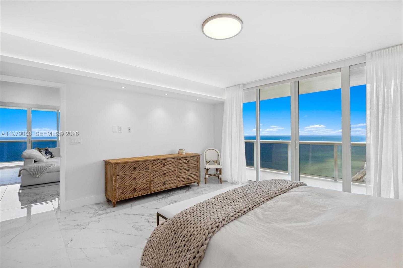 1830 S Ocean Drive 4502 Property Photo 19