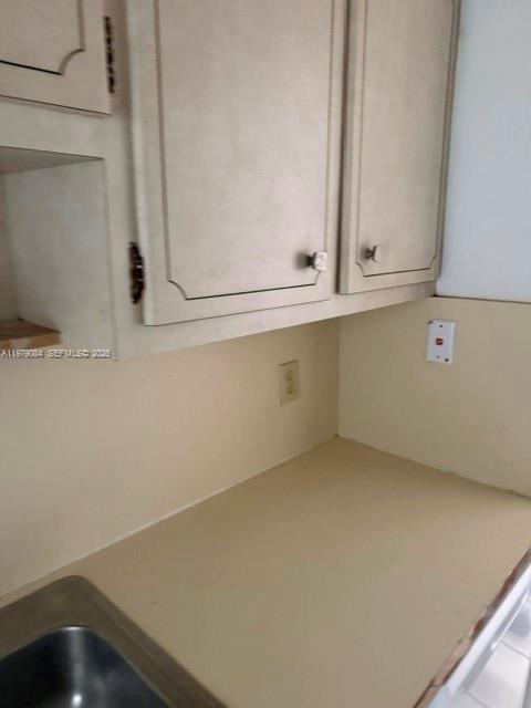 2430 Ne 135th Street 102 Property Photo 11