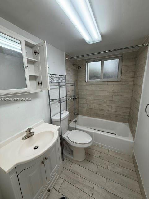 2430 Ne 135th Street 102 Property Photo 19