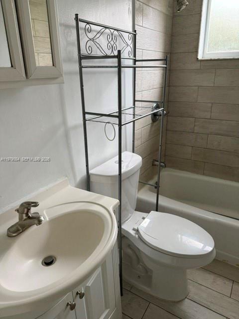 2430 Ne 135th Street 102 Property Photo 20