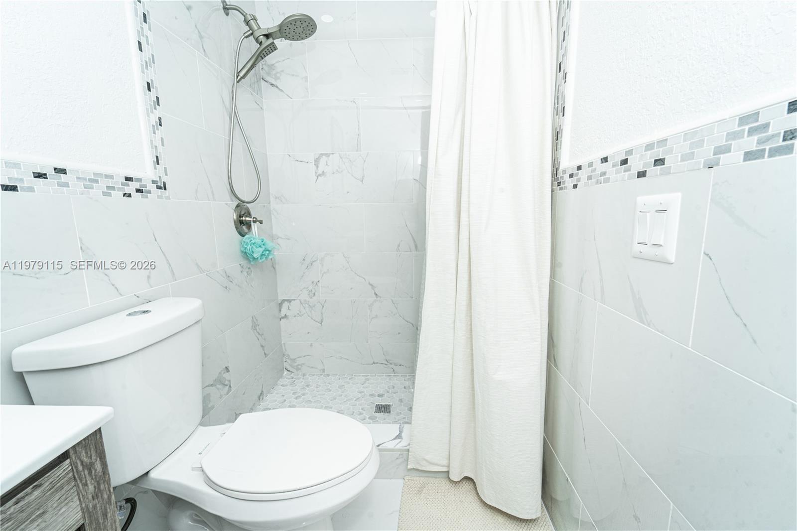 14172 Nw 87th Court Property Photo 12