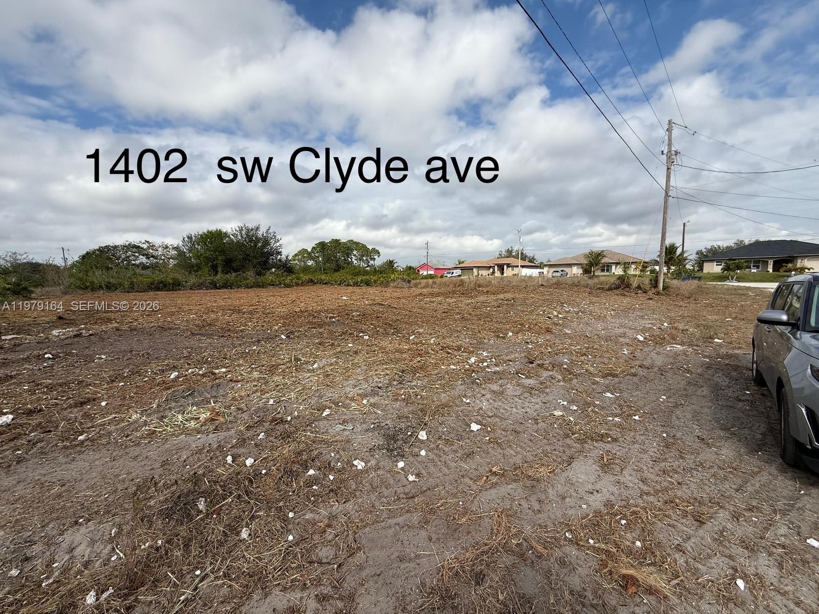 1402 Clyde Avenue S Property Photo 1