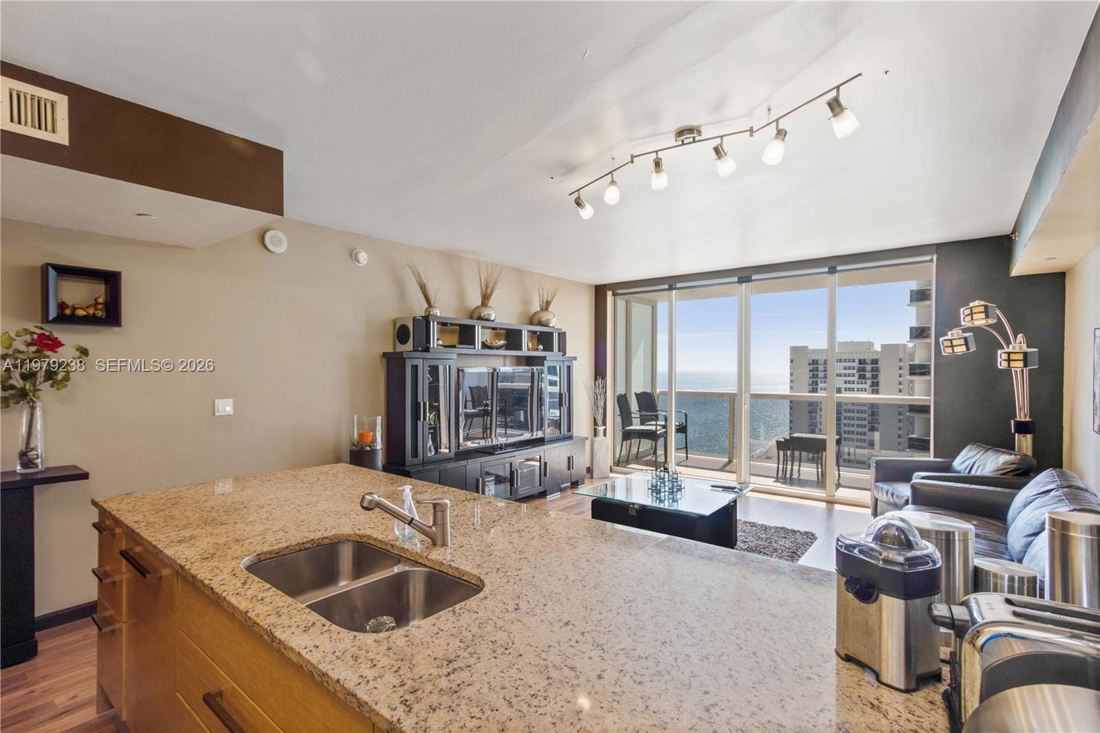 1830 S Ocean Drive 2105 Property Photo 5