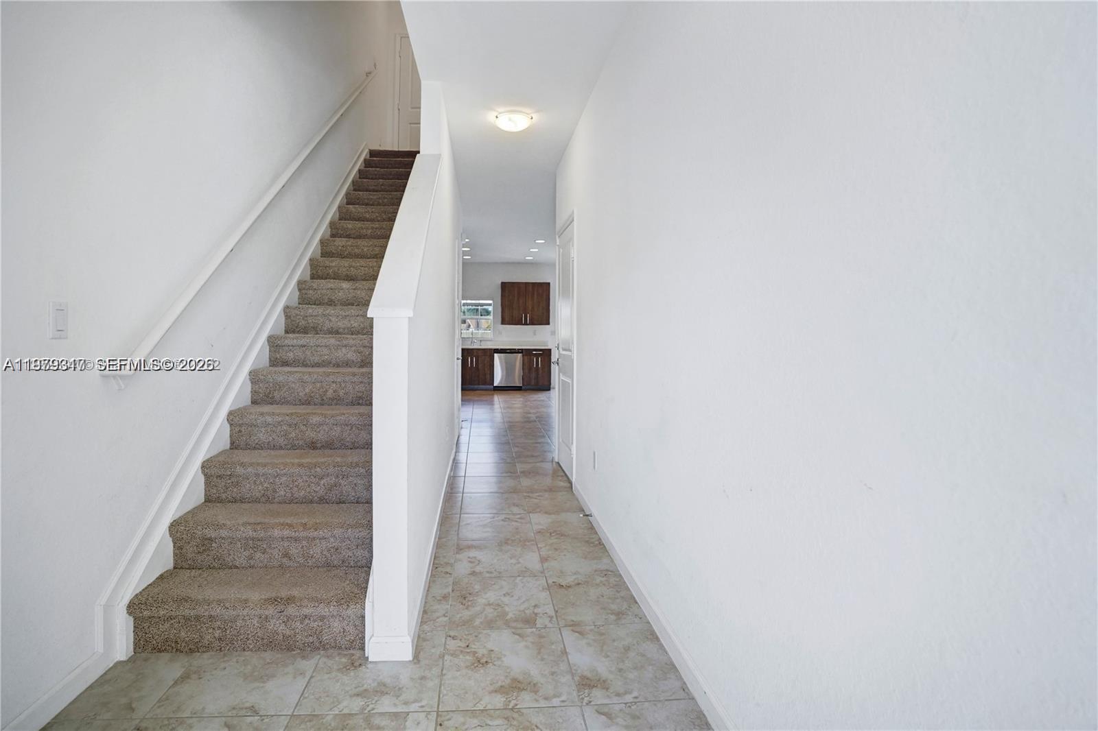 1121 Nw 41st Lane Property Photo 12