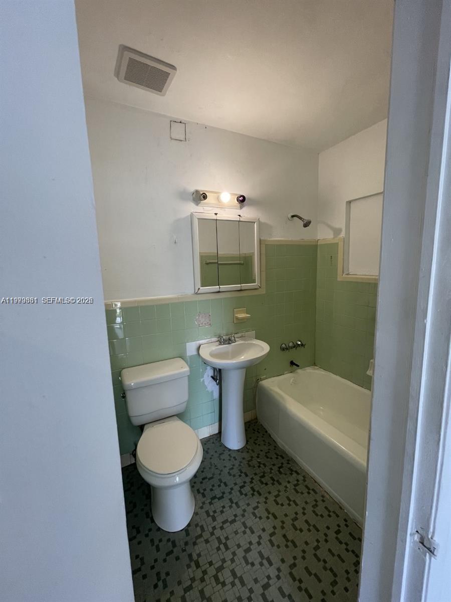 1780 Ne 146th Street A Property Photo 4