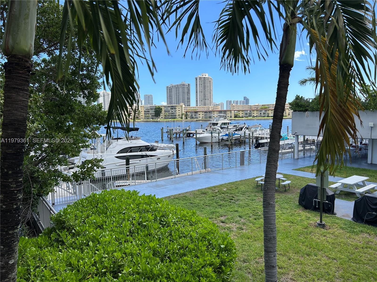 18031 Biscayne Boulevard 904 Property Photo 2