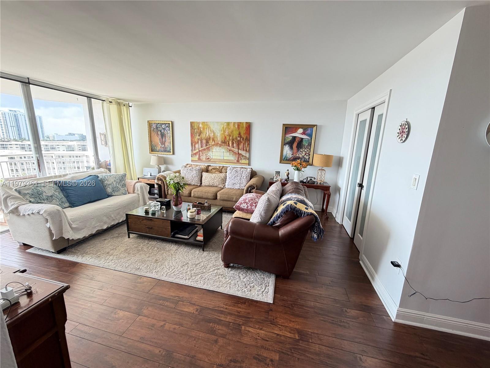 18031 Biscayne Boulevard 904 Property Photo 3