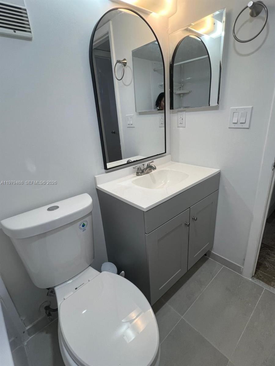 11700 Sw 2 13307 Property Photo 6