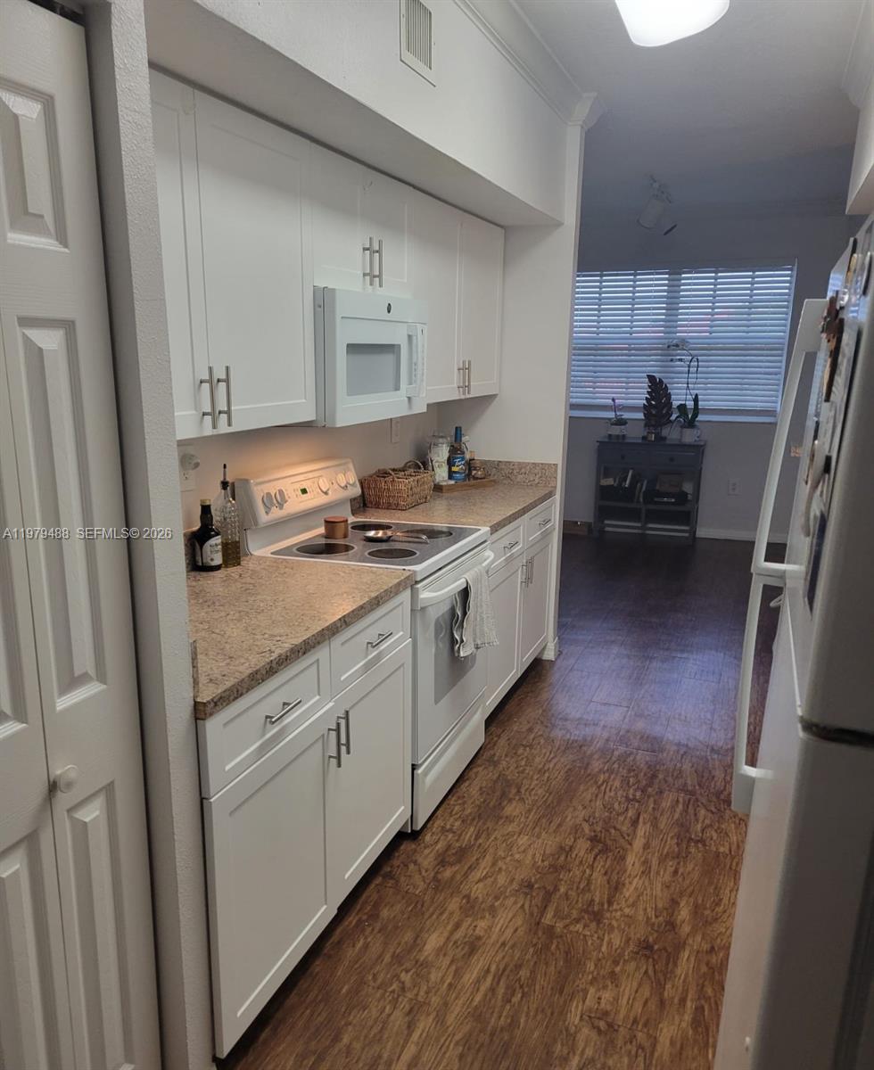 11700 Sw 2 13307 Property Photo 14