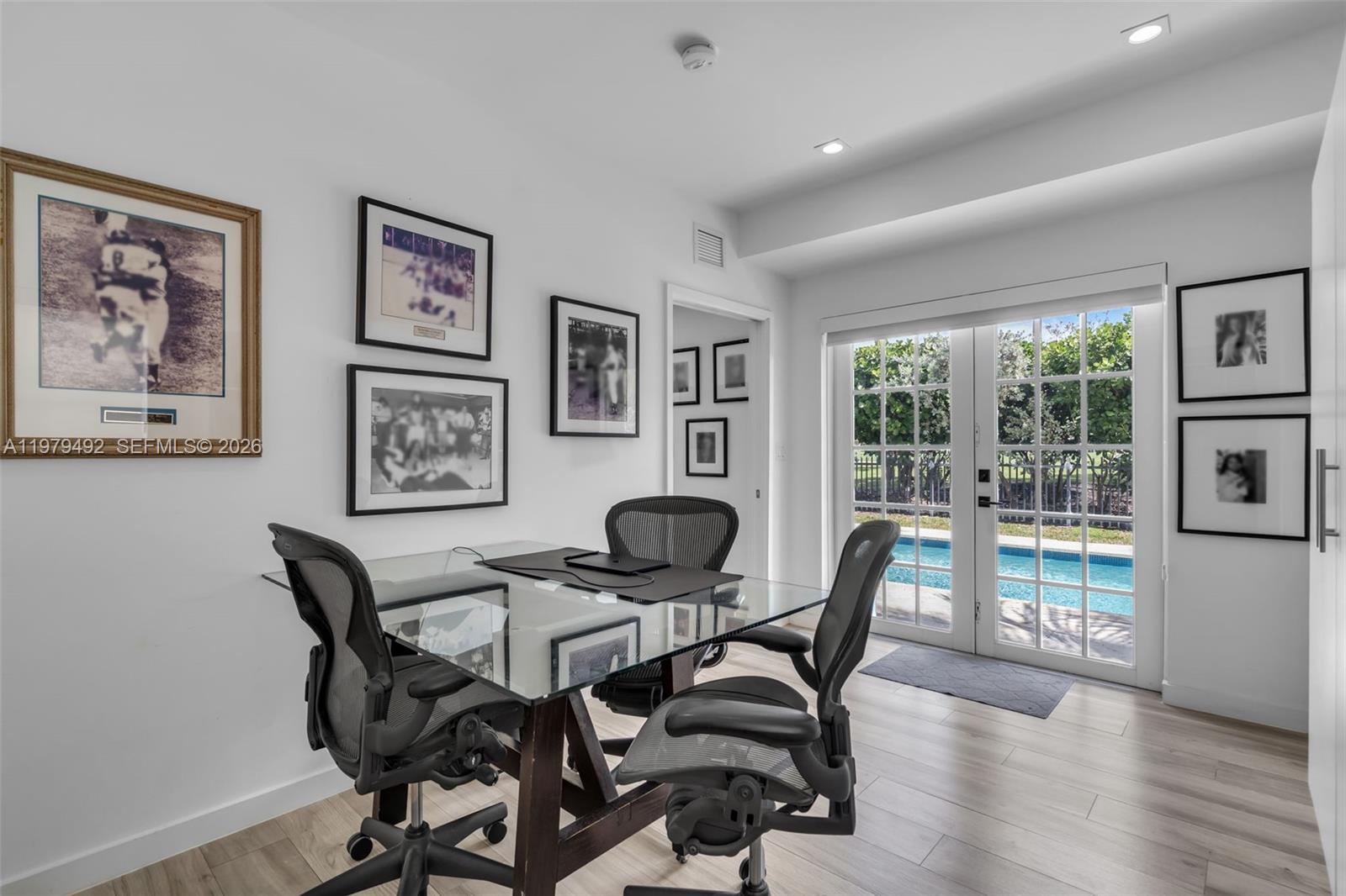 707 W 54th Street Property Photo 18