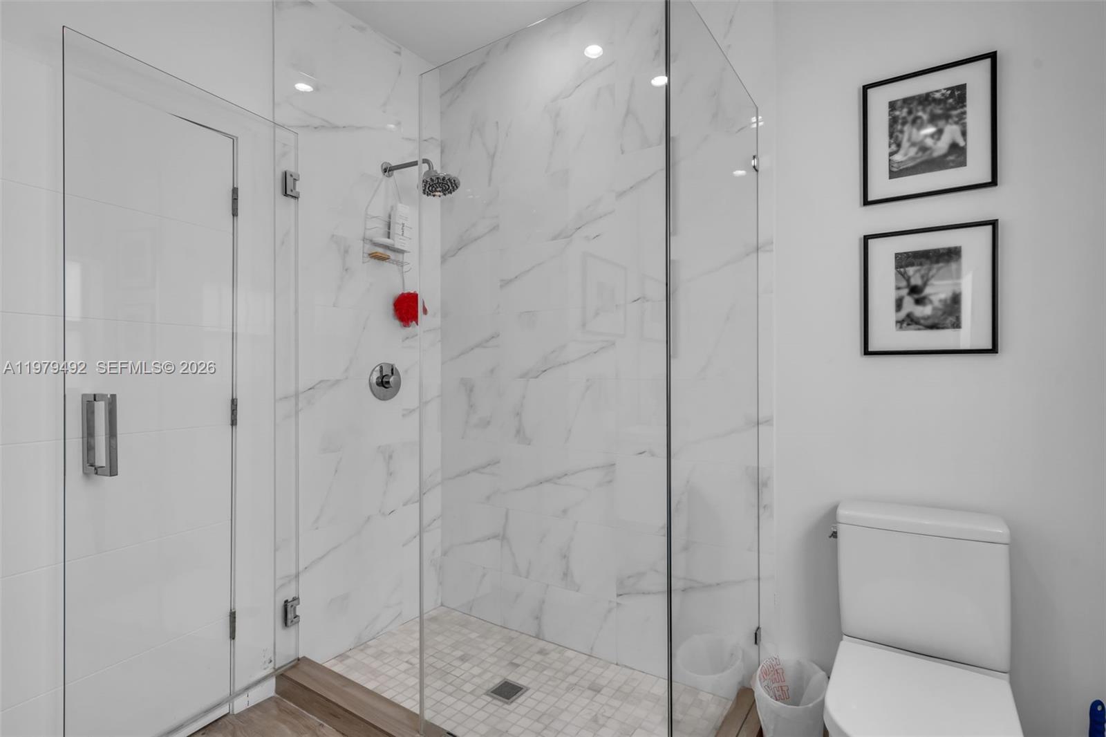 707 W 54th Street Property Photo 32