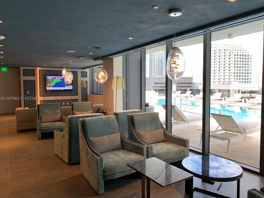 1000 Brickell Plaza 3807 Property Photo 34