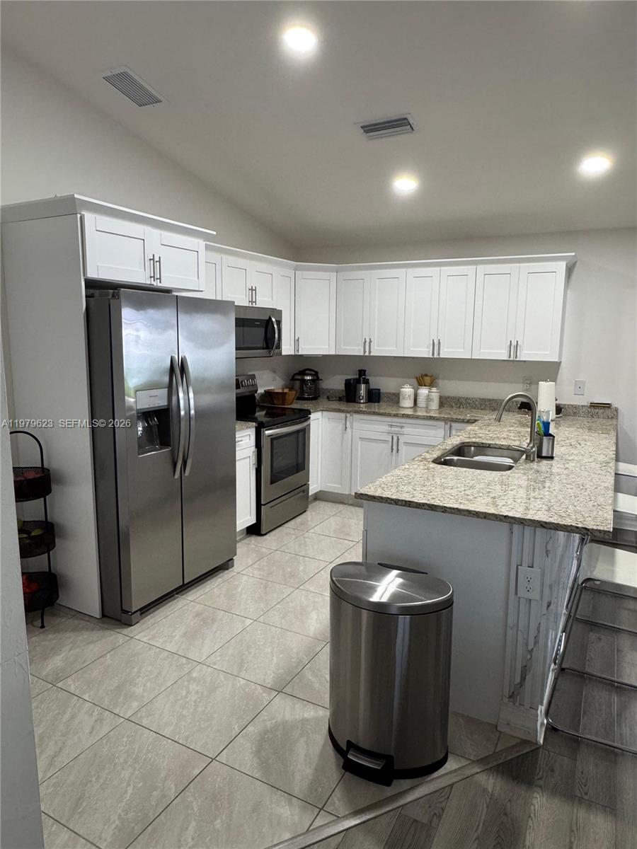 1119 Tropicana Parkway W Property Photo 9