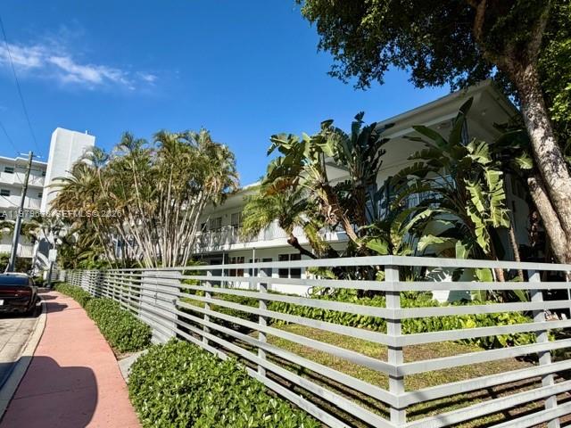 2445 Lake Pancoast Drive 7 Property Photo 3