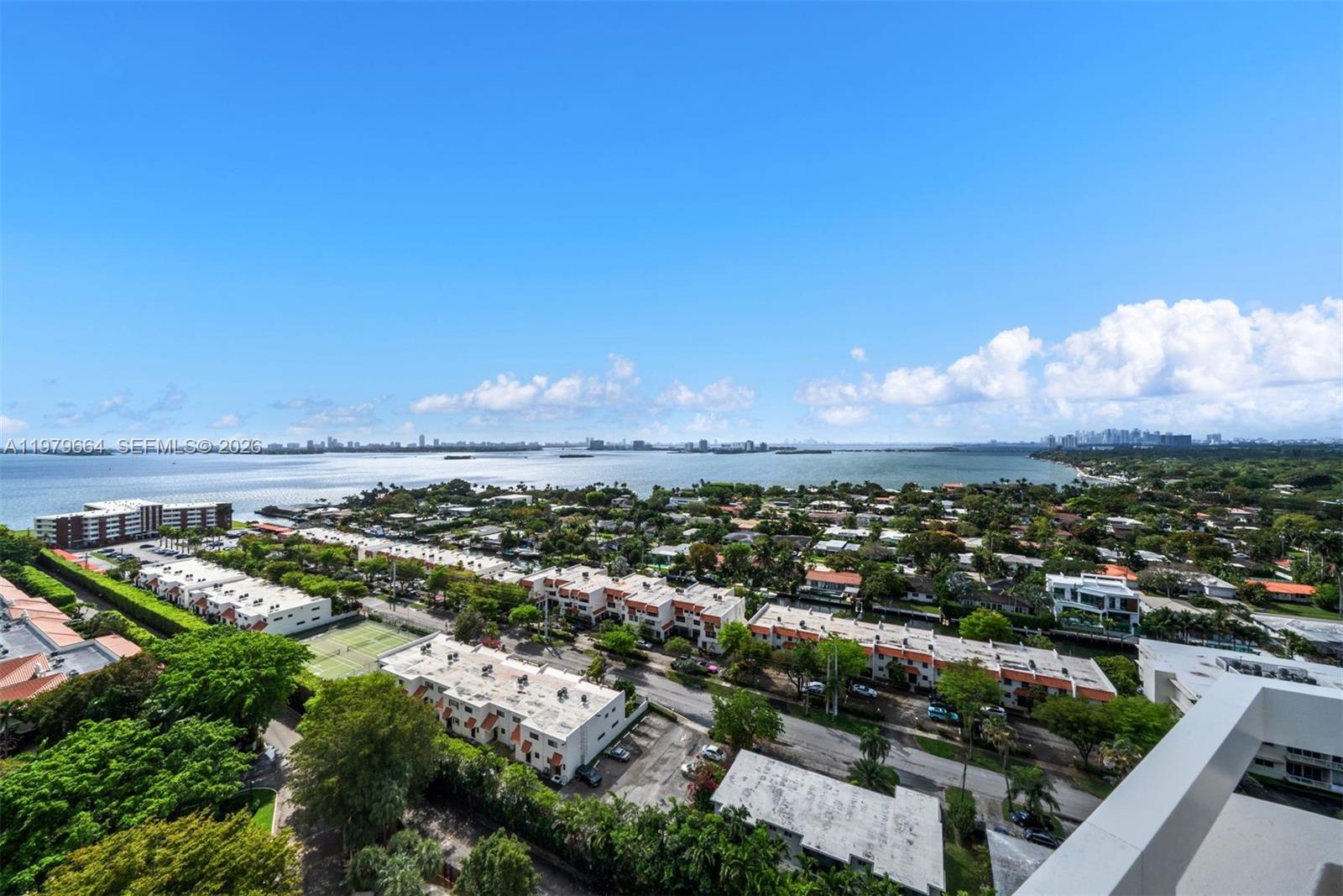 2000 Towerside Terrace Ph2 Property Photo 25