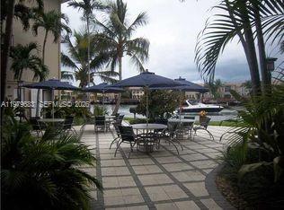 2200 S Ocean Drive N205 Property Photo 10