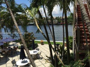 2200 S Ocean Drive N205 Property Photo 11