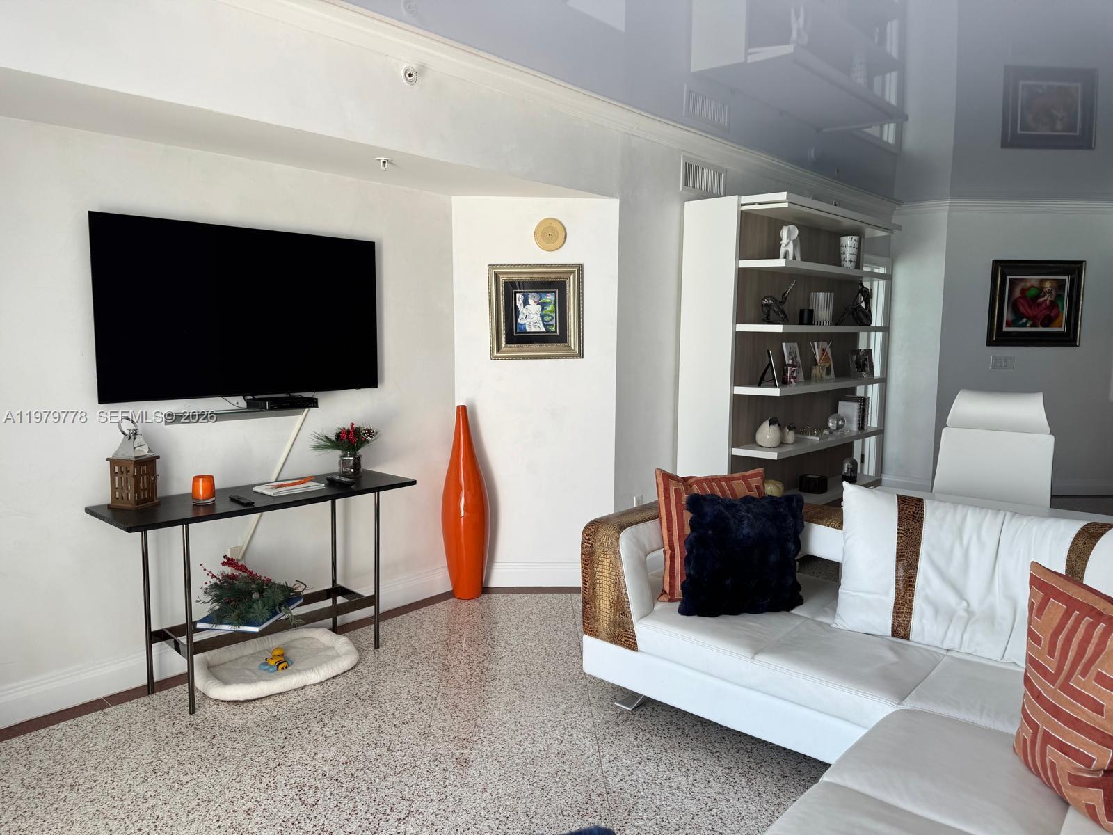 16699 Collins Avenue 2710 Property Photo 10