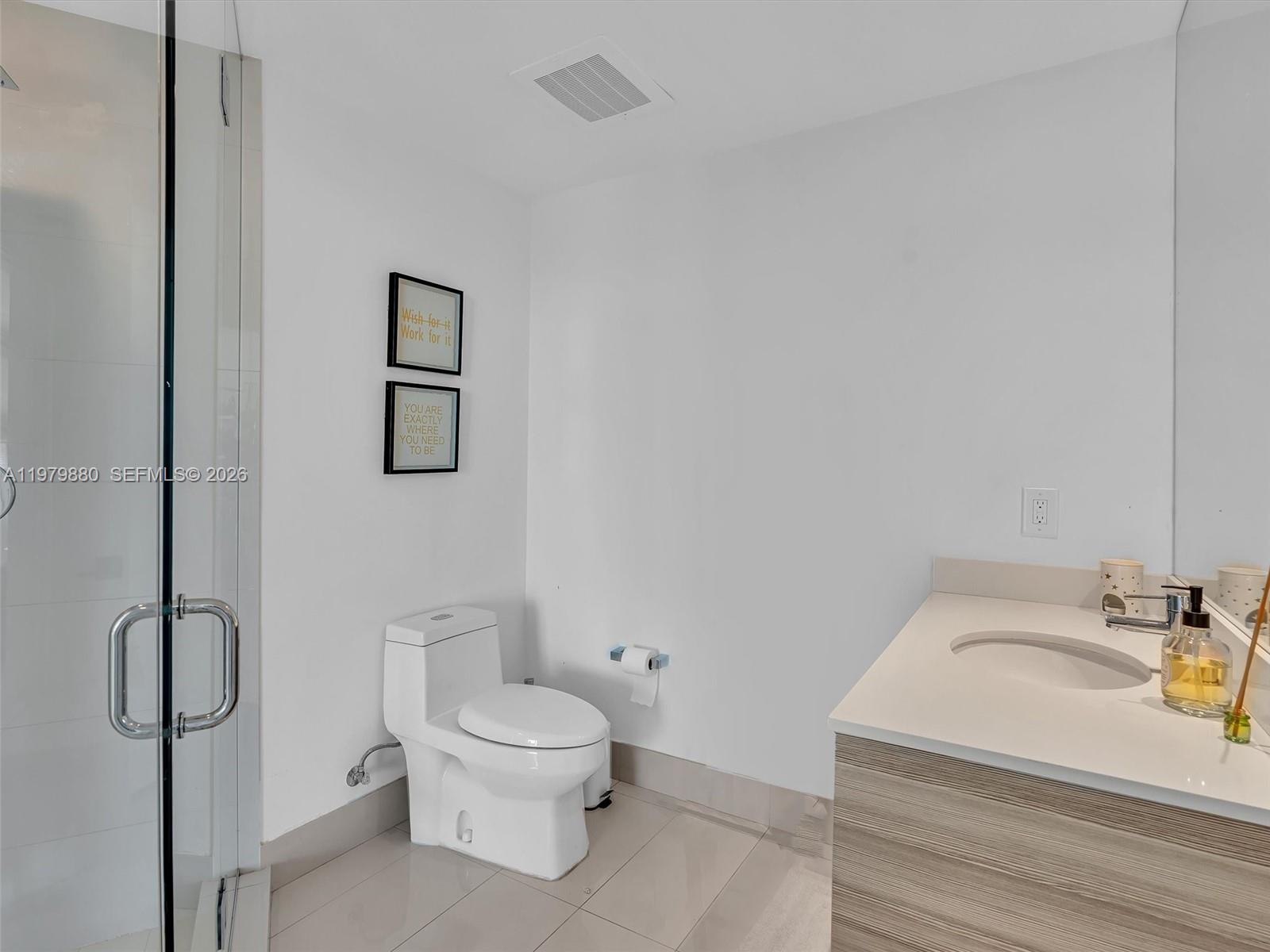 121 Ne 34th Street 2104 Property Photo 29