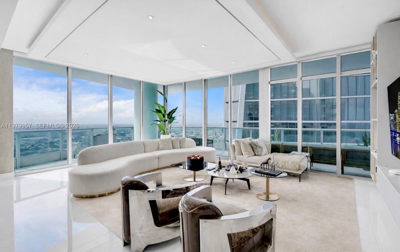 900 Biscayne Boulevard Ph6109 Property Photo 4