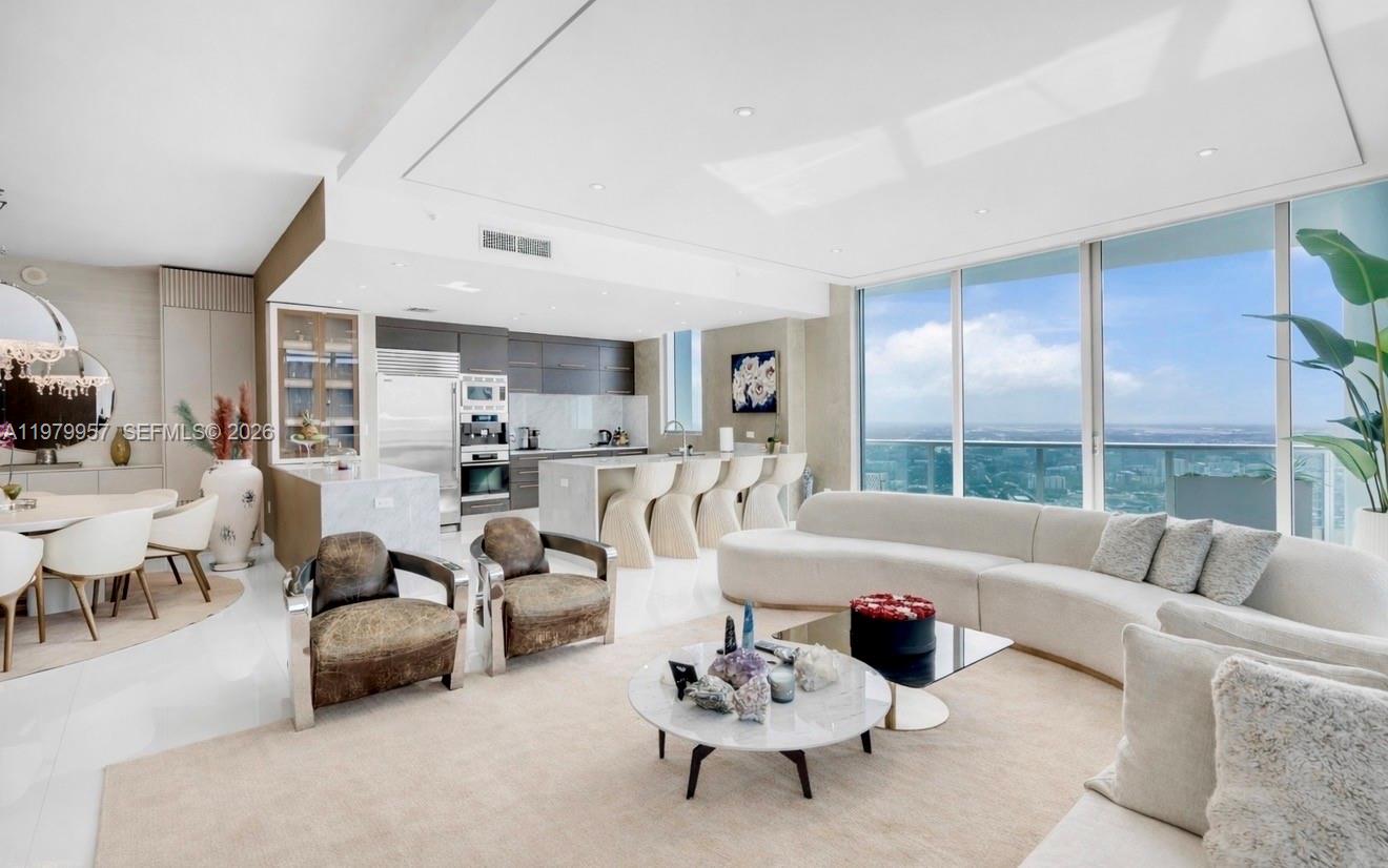 900 Biscayne Boulevard Ph6109 Property Photo 5