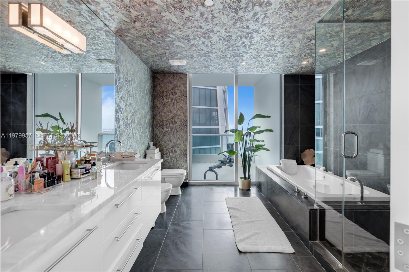 900 Biscayne Boulevard Ph6109 Property Photo 23
