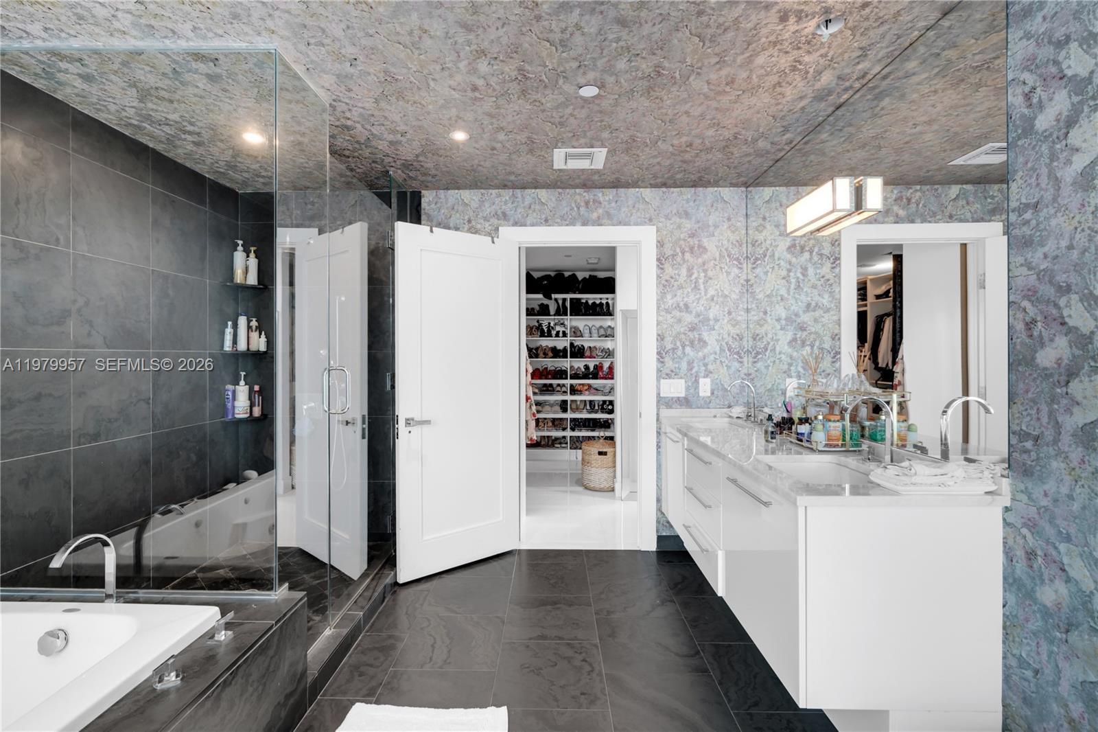 900 Biscayne Boulevard Ph6109 Property Photo 25