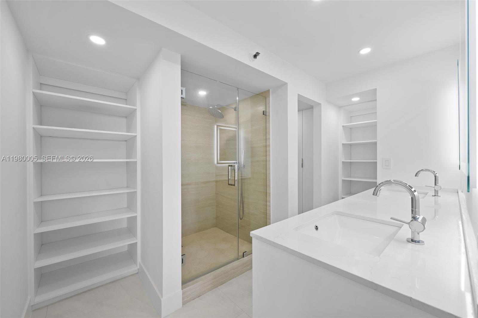 2843 S Bayshore Drive 5f Property Photo 11
