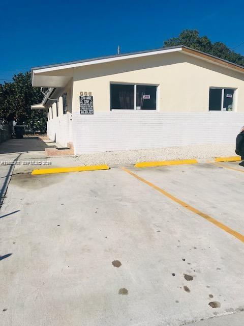 752 Nw 3rd Court Property Photo 6