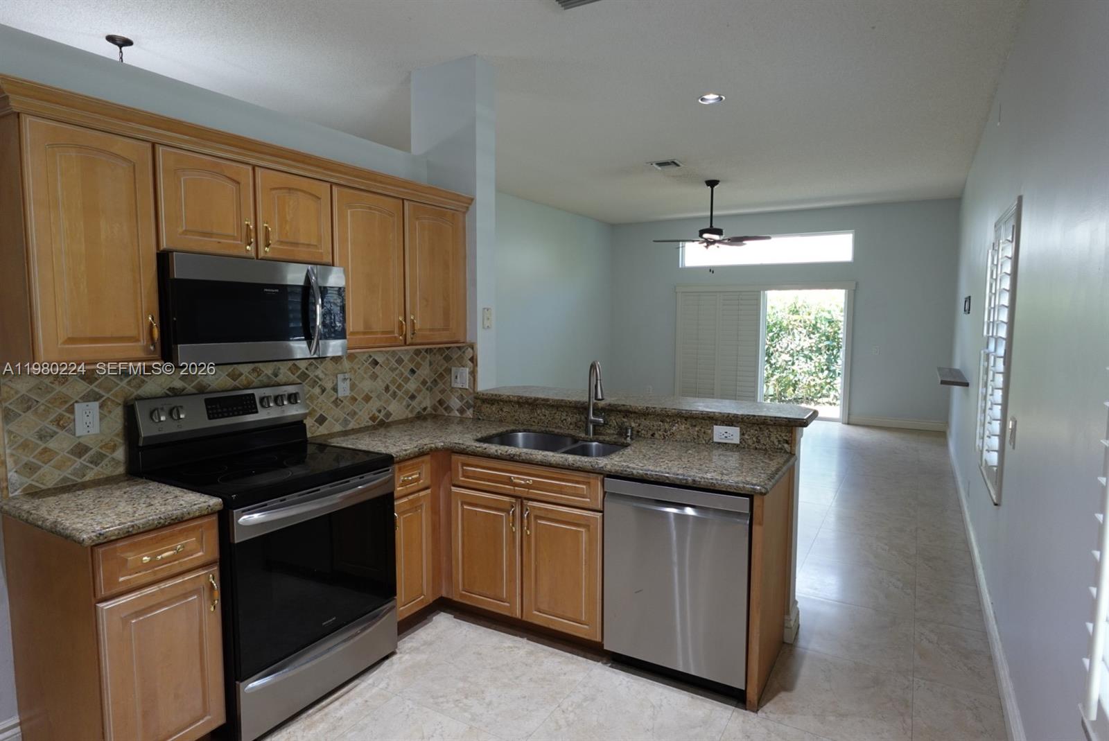 4321 Willow Ridge Drive Property Photo 6