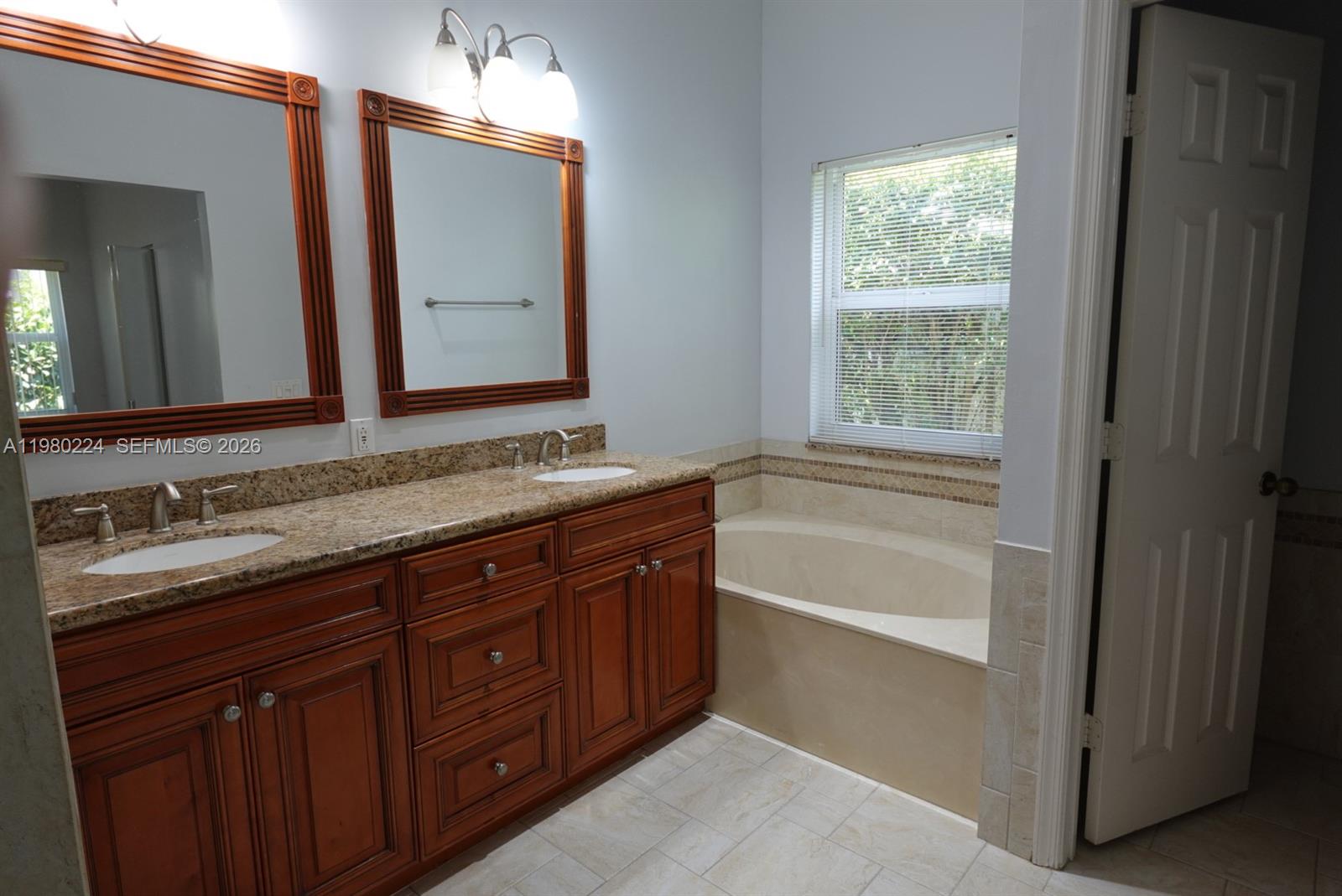 4321 Willow Ridge Drive Property Photo 15
