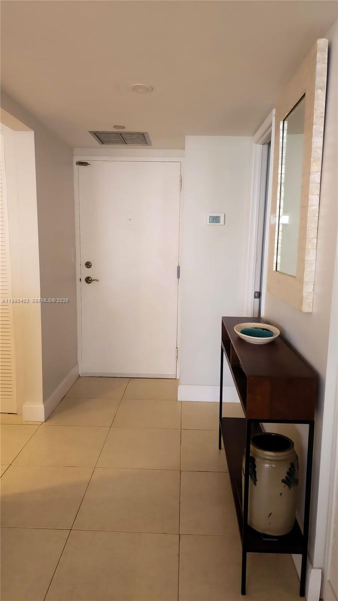 1901 Brickell Avenue B1407 Property Photo 9