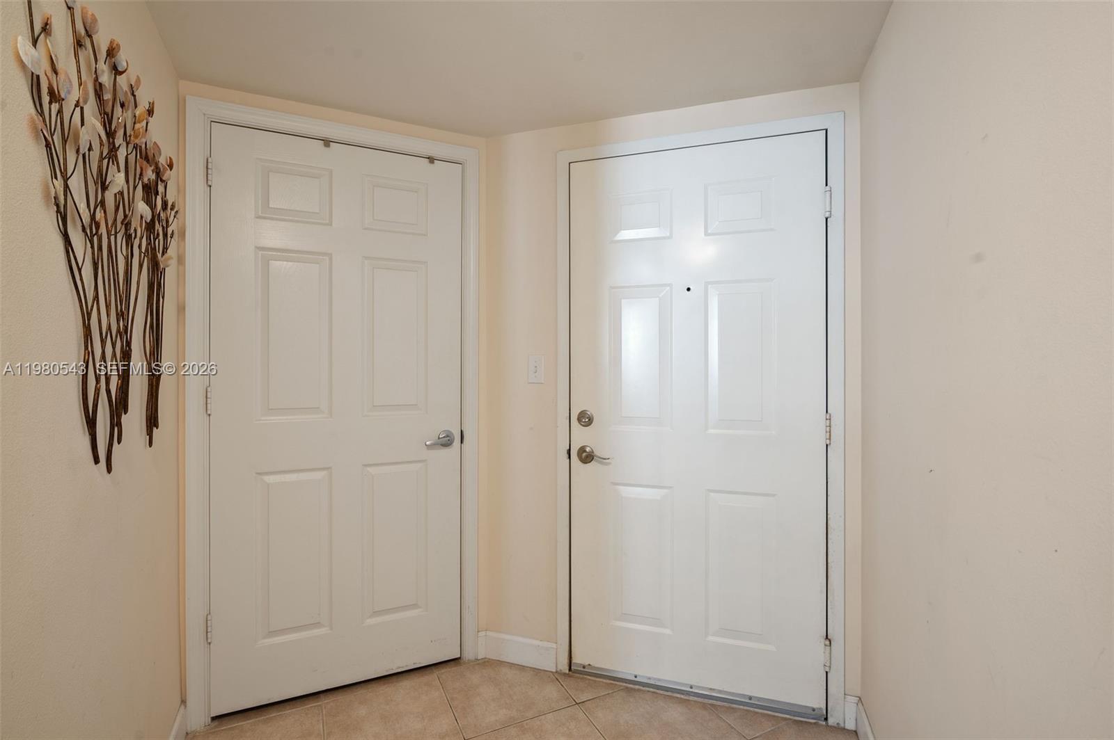 2080 S Ocean Drive 1402 Property Photo 5