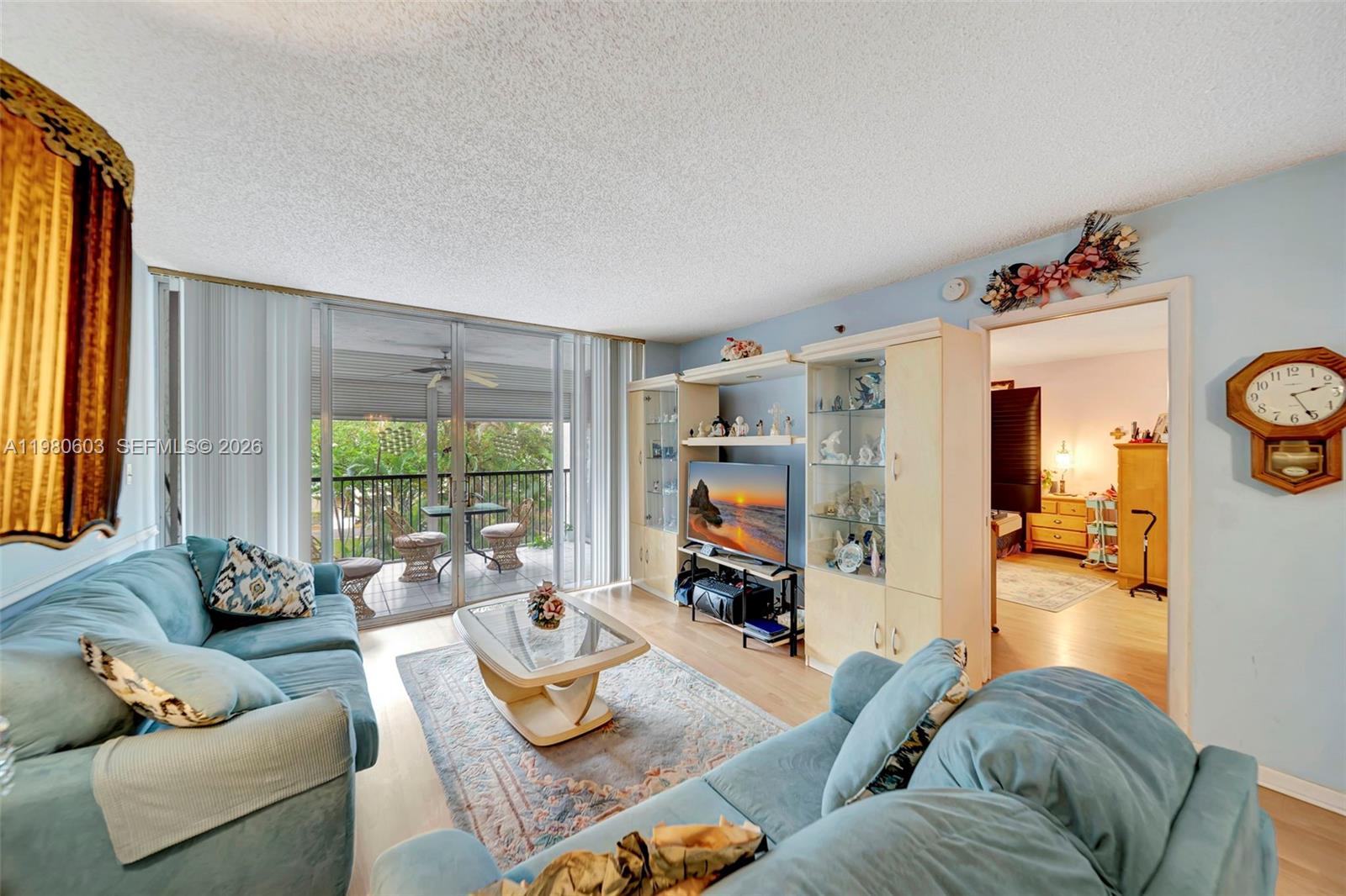3940 Inverrary Boulevard 303-a Property Photo 5