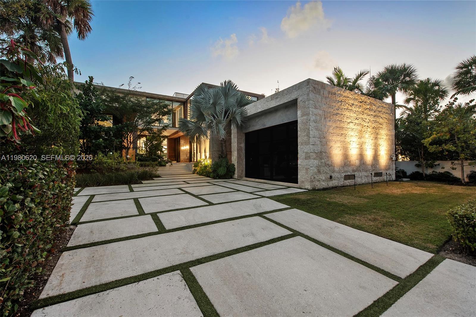310 S Hibiscus Drive Property Photo 48