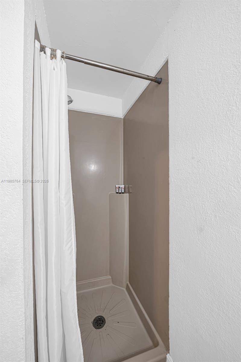 1044 Sw 13th Court 2 Property Photo 12