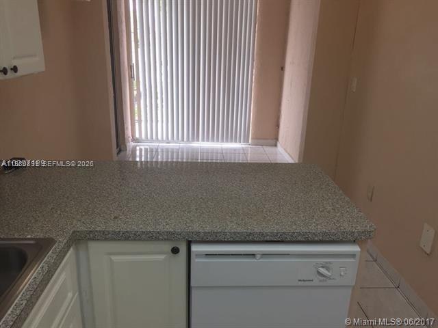 17890 W Dixie Highway 106 Property Photo 9
