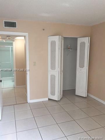 17890 W Dixie Highway 106 Property Photo 16