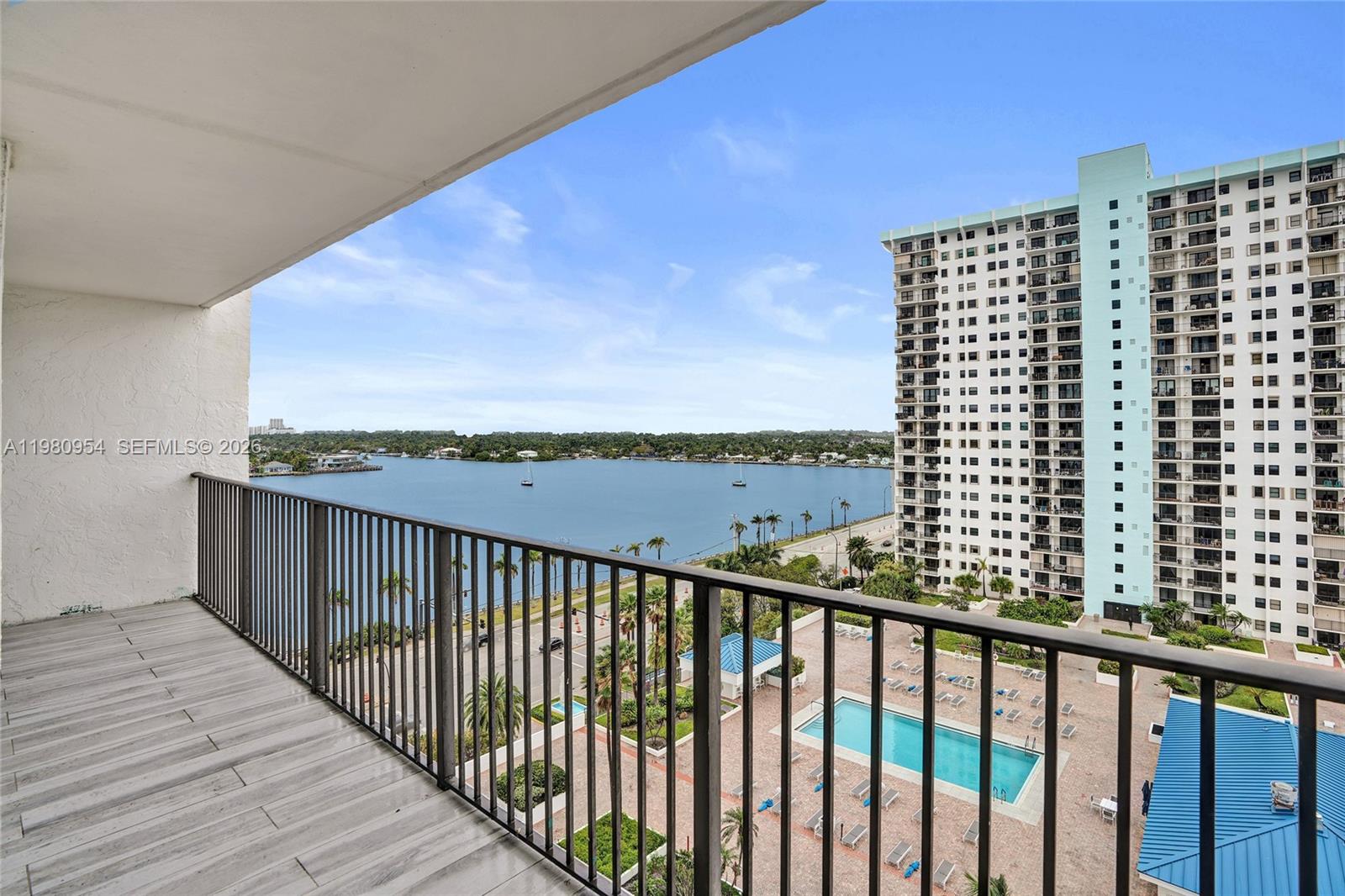 1201 S Ocean Drive 1407s Property Photo 2