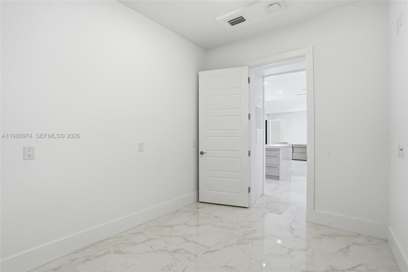5735 Riverside Drive Property Photo 76