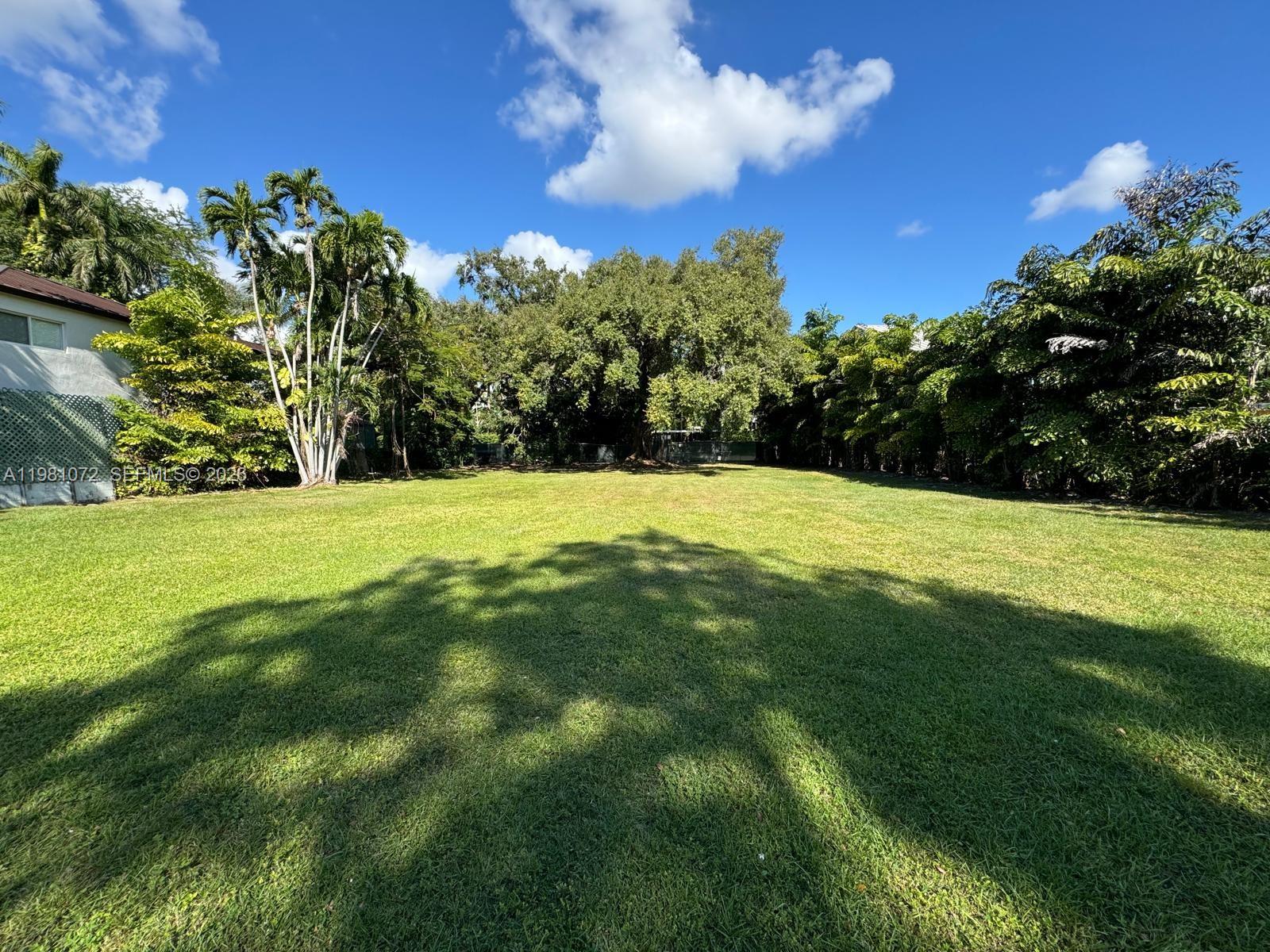 3528 Royal Palm Avenue Property Photo 1