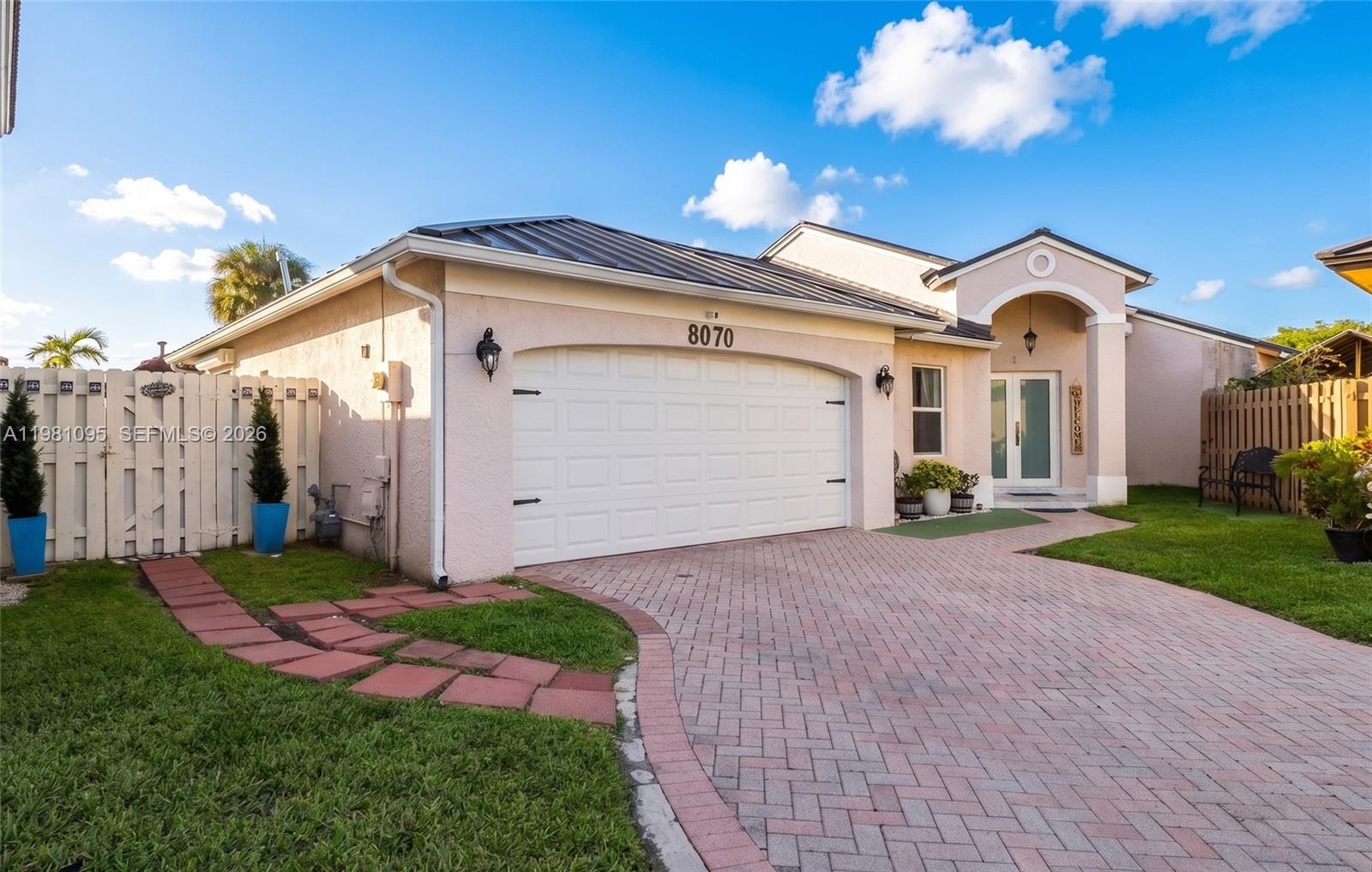 8070 Sw 157th Place Property Photo 1