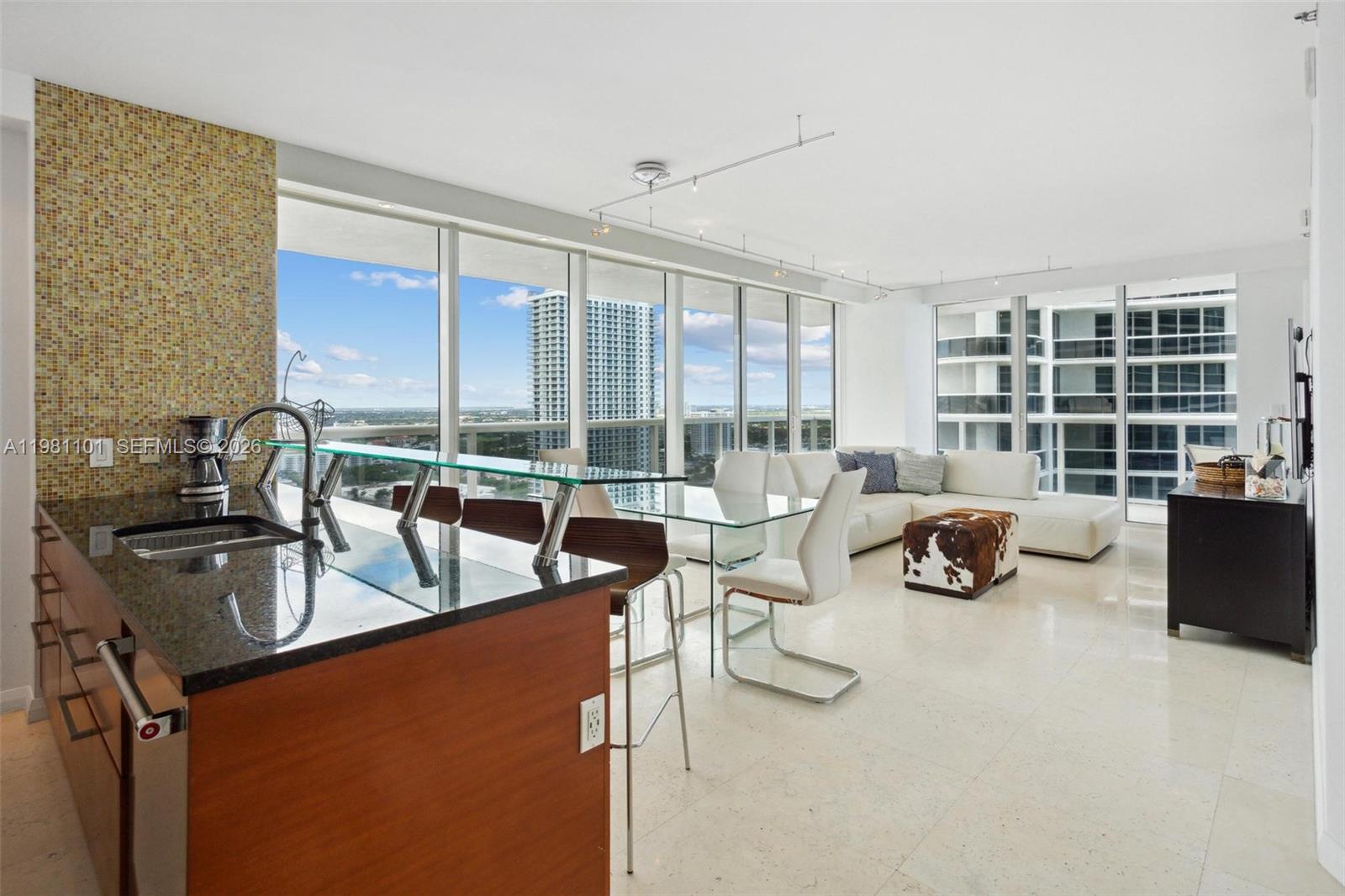 1830 S Ocean Drive 3008 Property Photo 4