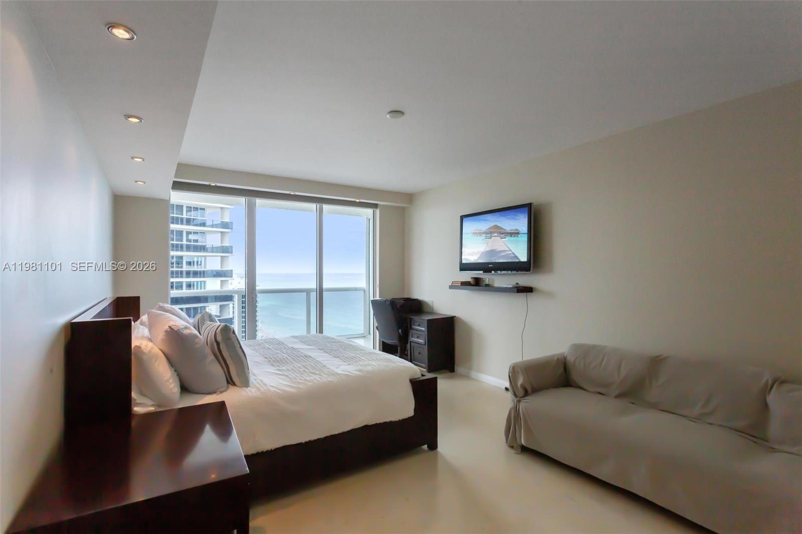1830 S Ocean Drive 3008 Property Photo 15