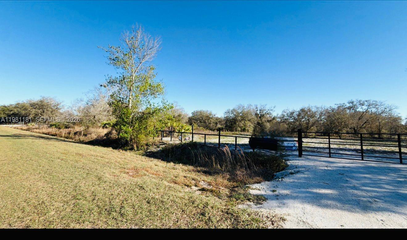 18626 Nw 284 Street Property Photo 2
