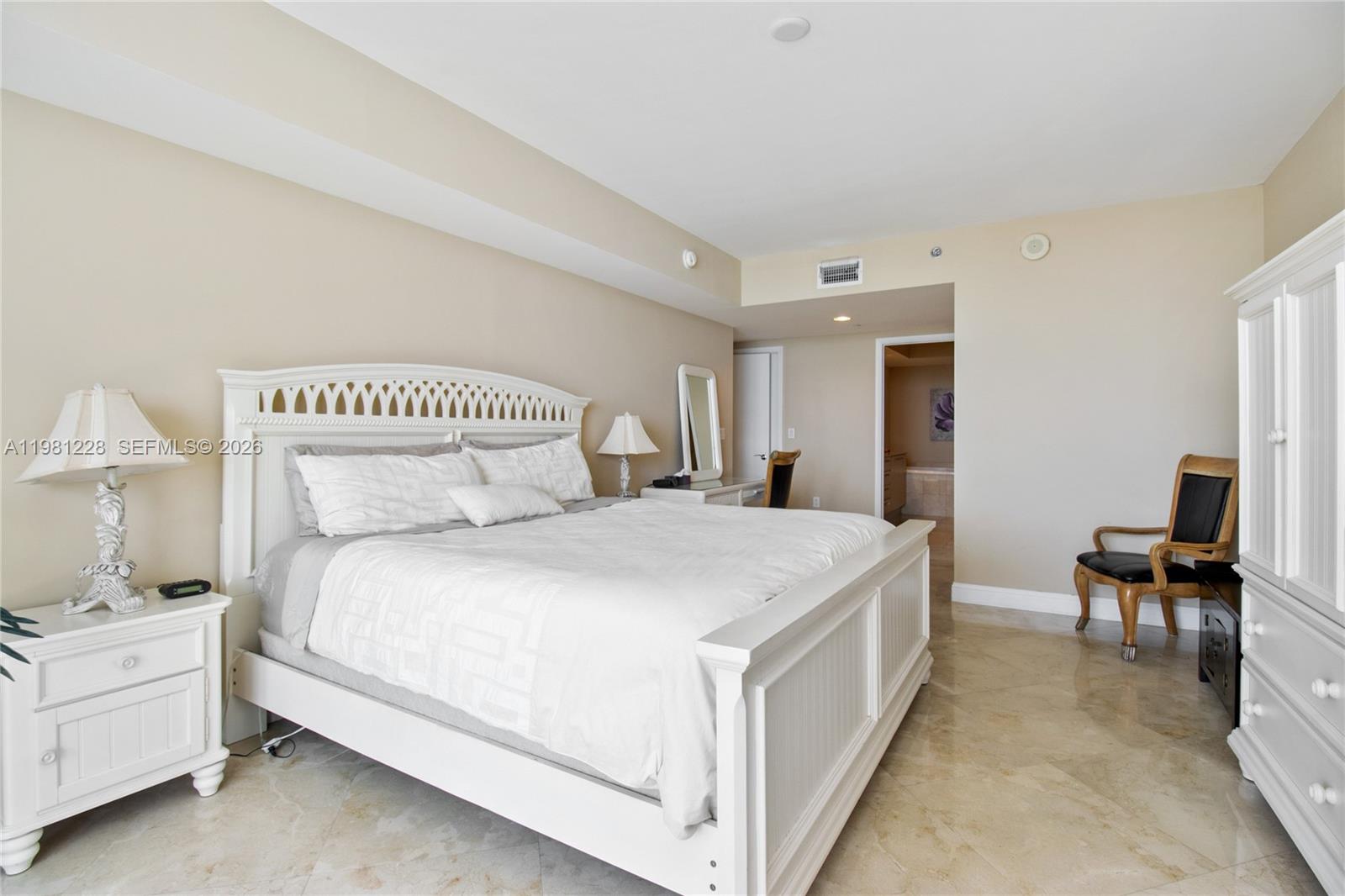 1830 S Ocean Drive 4606 Property Photo 9