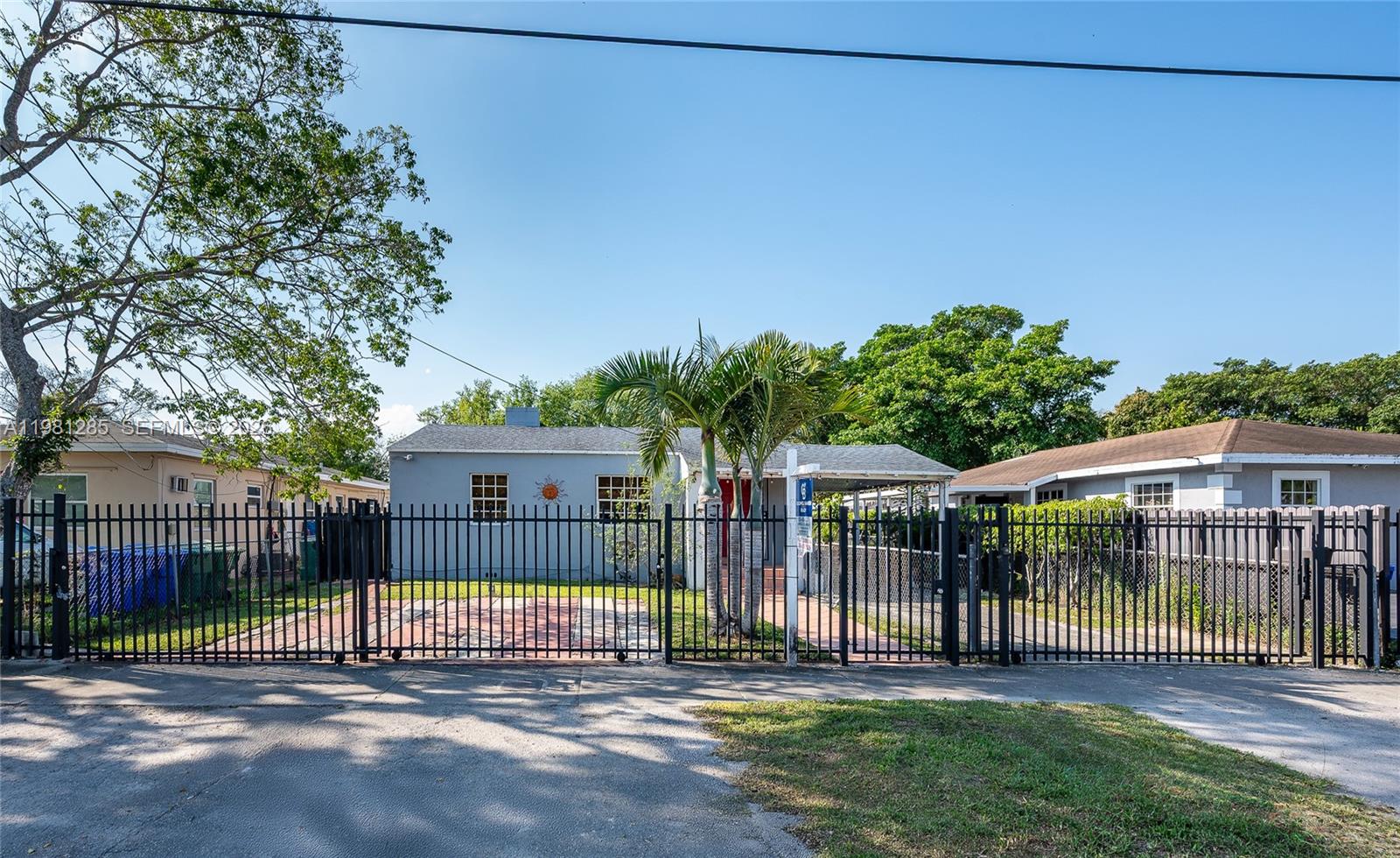2610 NW 33rd Street 2610-2612 Property Photo 1